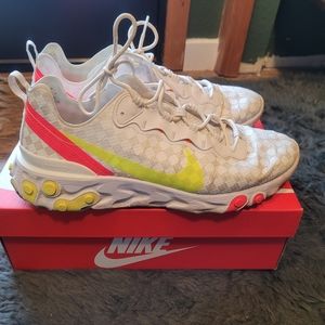 Nike React Element 55